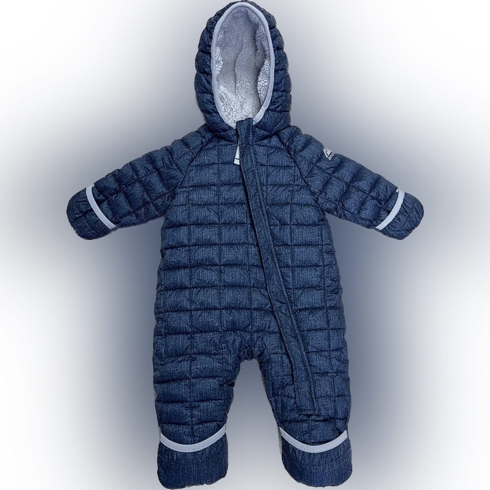Snozu 3/6 months snowsuit like new